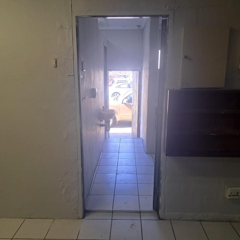 To Let commercial Property for Rent in North End Eastern Cape